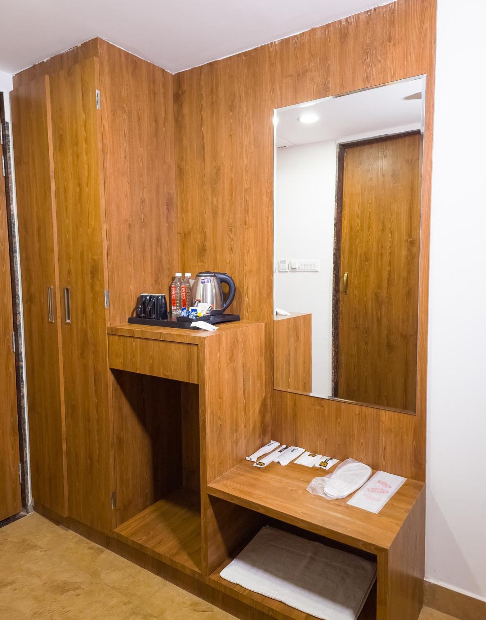 Amritara Ramila Kutir Hotel Ayodhya Bagian luar foto